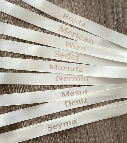 Gepersonaliseerde verlovingsring lint