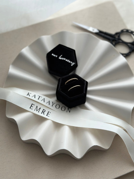 Fluwelen ringdoosjes met personalisatie