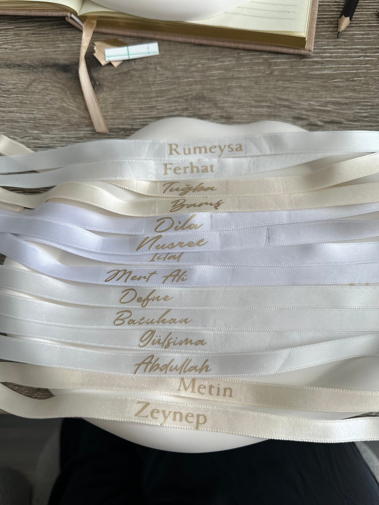 Gepersonaliseerde verlovingsring lint