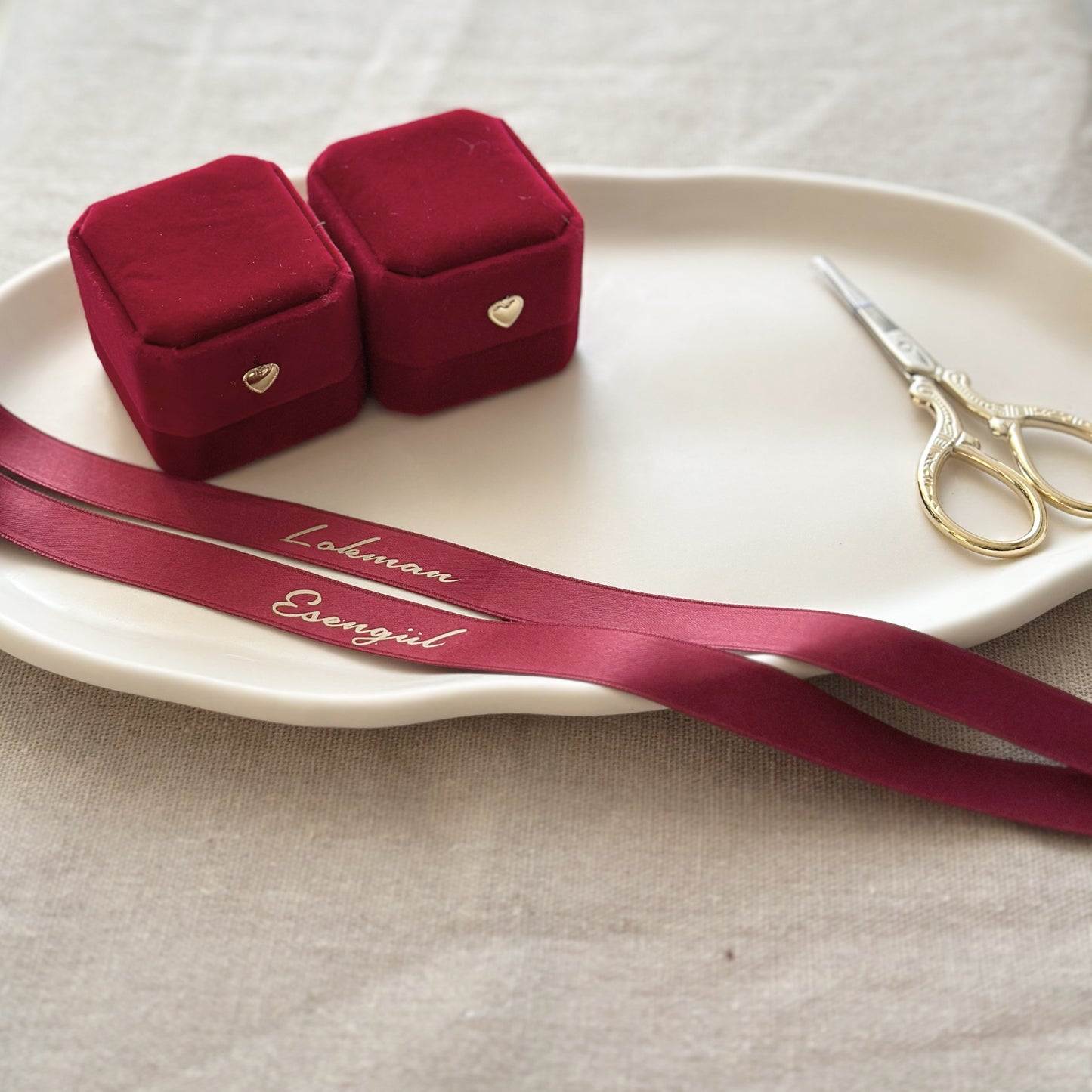 Gepersonaliseerde verlovingsring lint