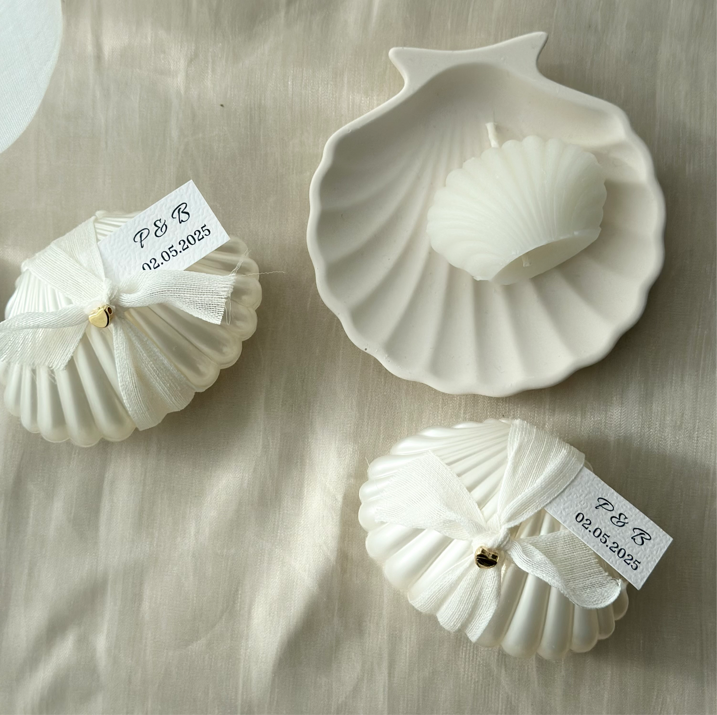 Shell candle favors