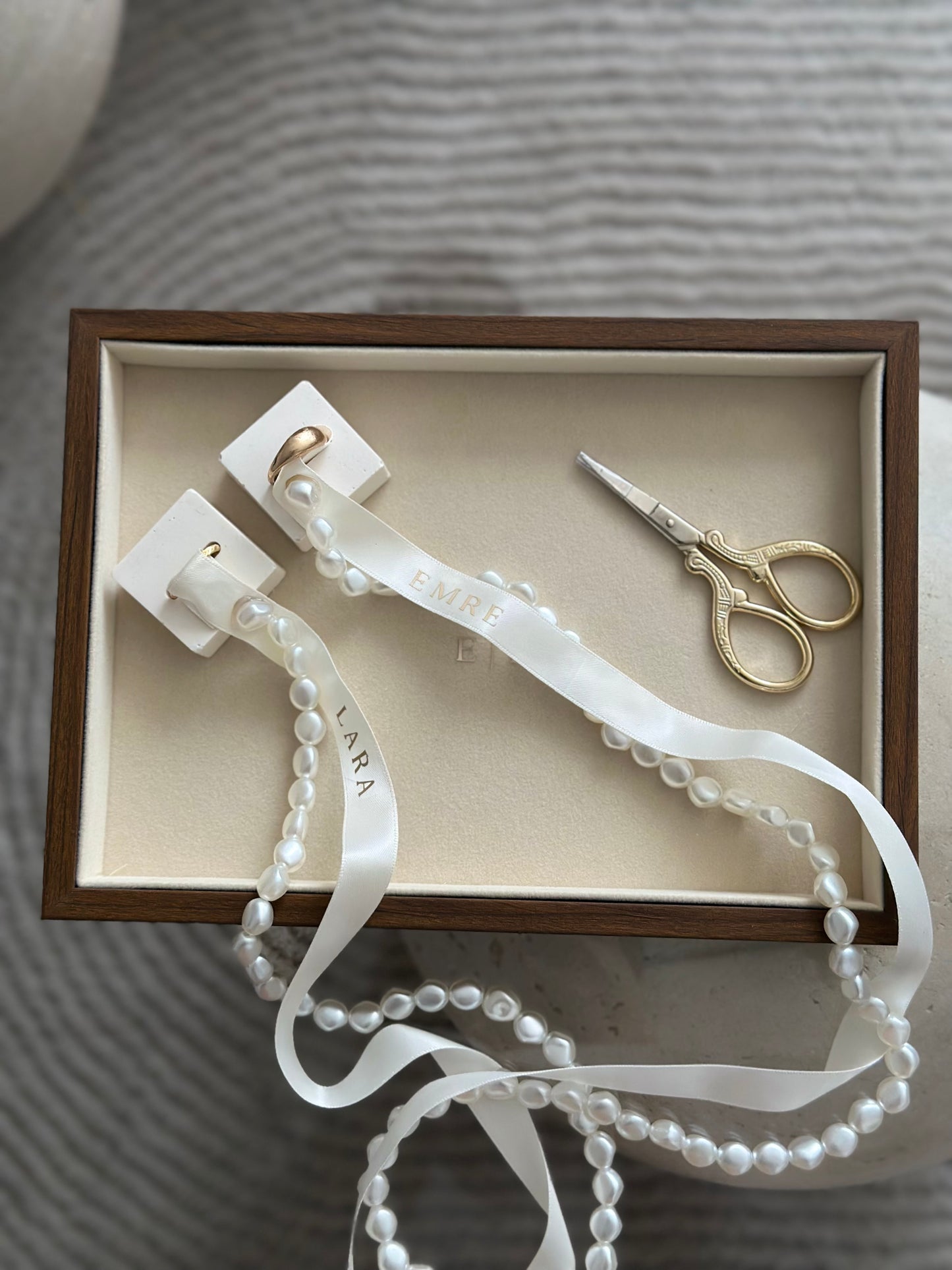 Verlovingsdienblad TERRA, warm en tijdloos