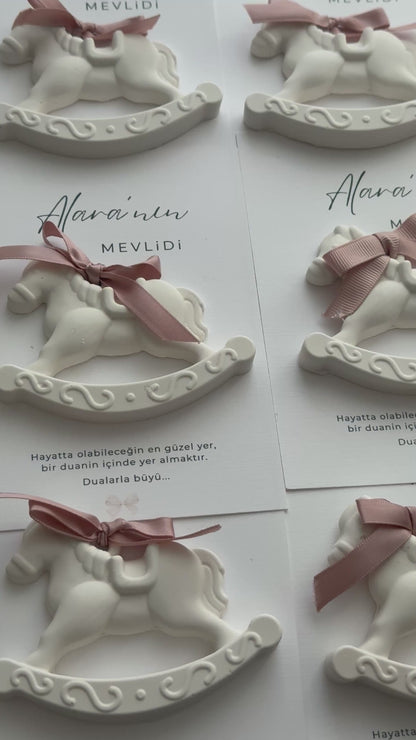 Geboortebedankje Hobbelpaard – Gastgeschenk met Kaart