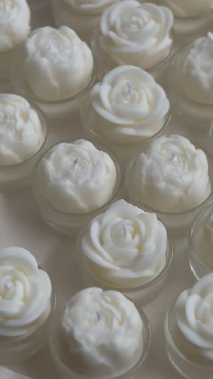 “Pure flowers, calm moments; Lumora candle gift